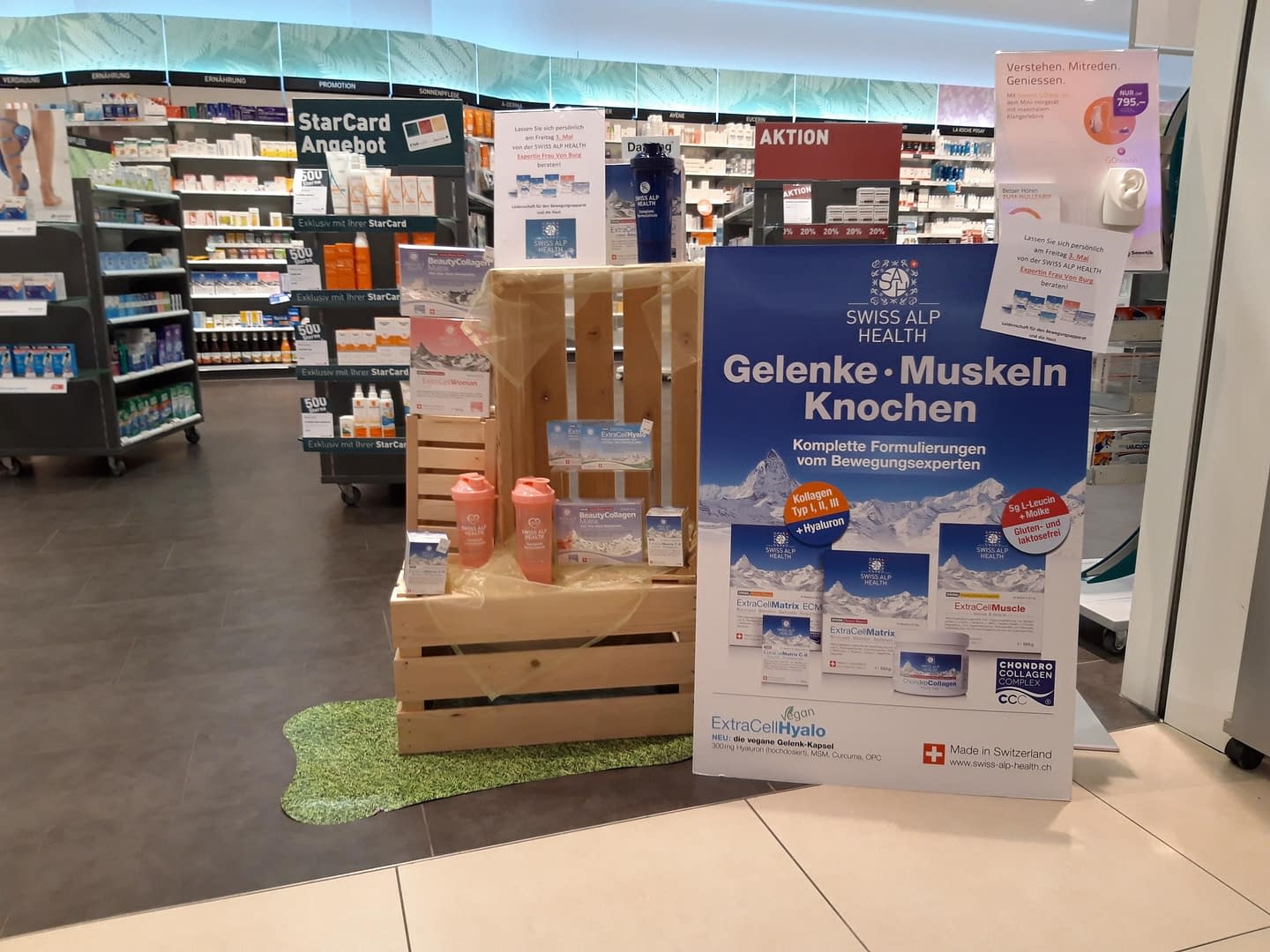 Apotheke St. Gallen Amavita Gallusmarkt Display 2019