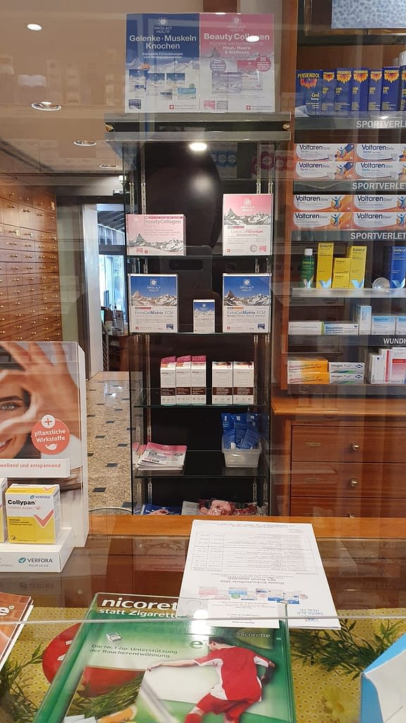 Apotheke Neuhausen Rotpunkt Zentral Display 2020 08 05