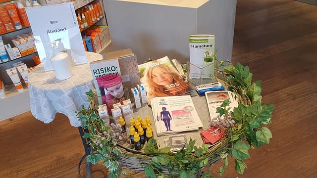 Apotheke Fehraltdorf Am Hechtplatz Display 2020 07 02