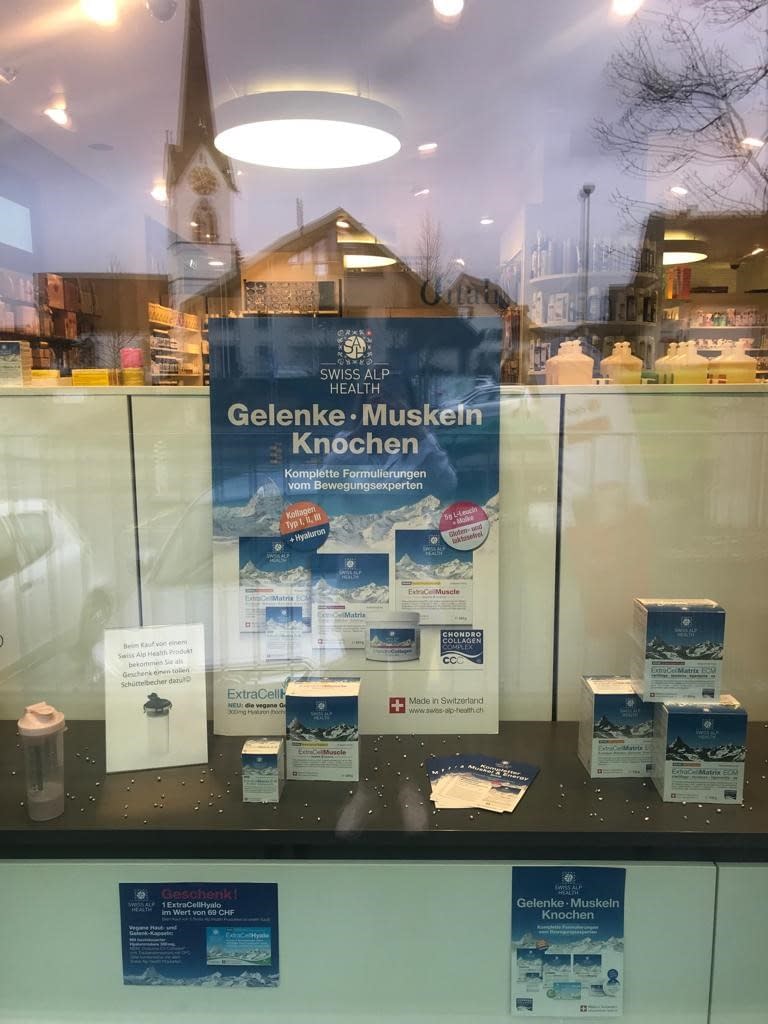 Drugstore Mettmenstetten Rotpunkt Vitalis Window 2020 03 09